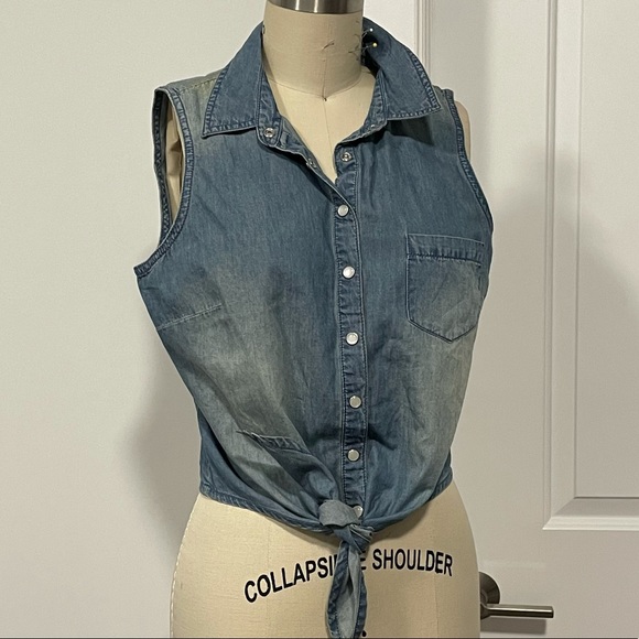 American Rag Denim Button Up Crop Top - Picture 1 of 4